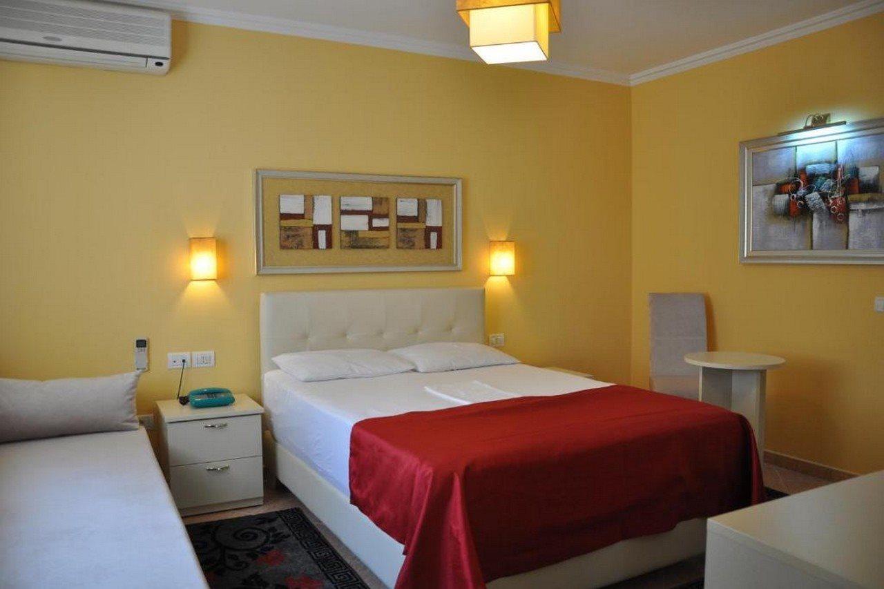 Hotel Pik Loti Τίρανα Εξωτερικό φωτογραφία