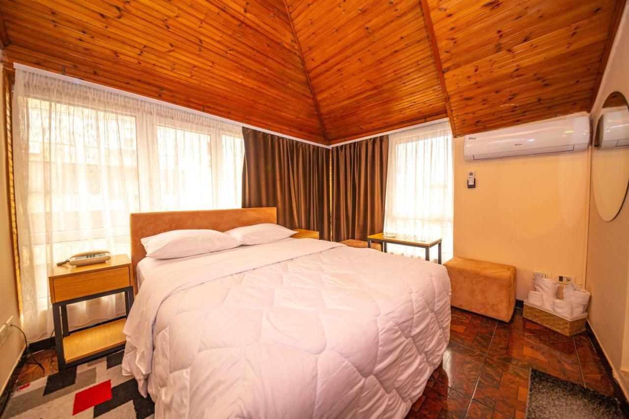 Hotel Pik Loti Τίρανα Εξωτερικό φωτογραφία
